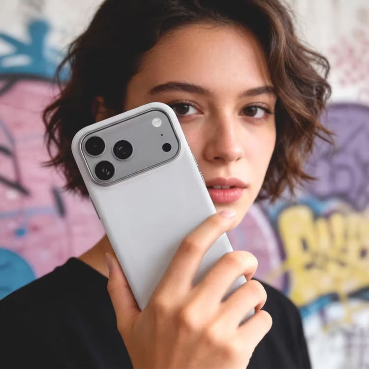 Levelo IRIS MagSafe Silicone Case, Anti-Slip, Drop-Tested For iPhone 18/17 Pro/Pro Max - White