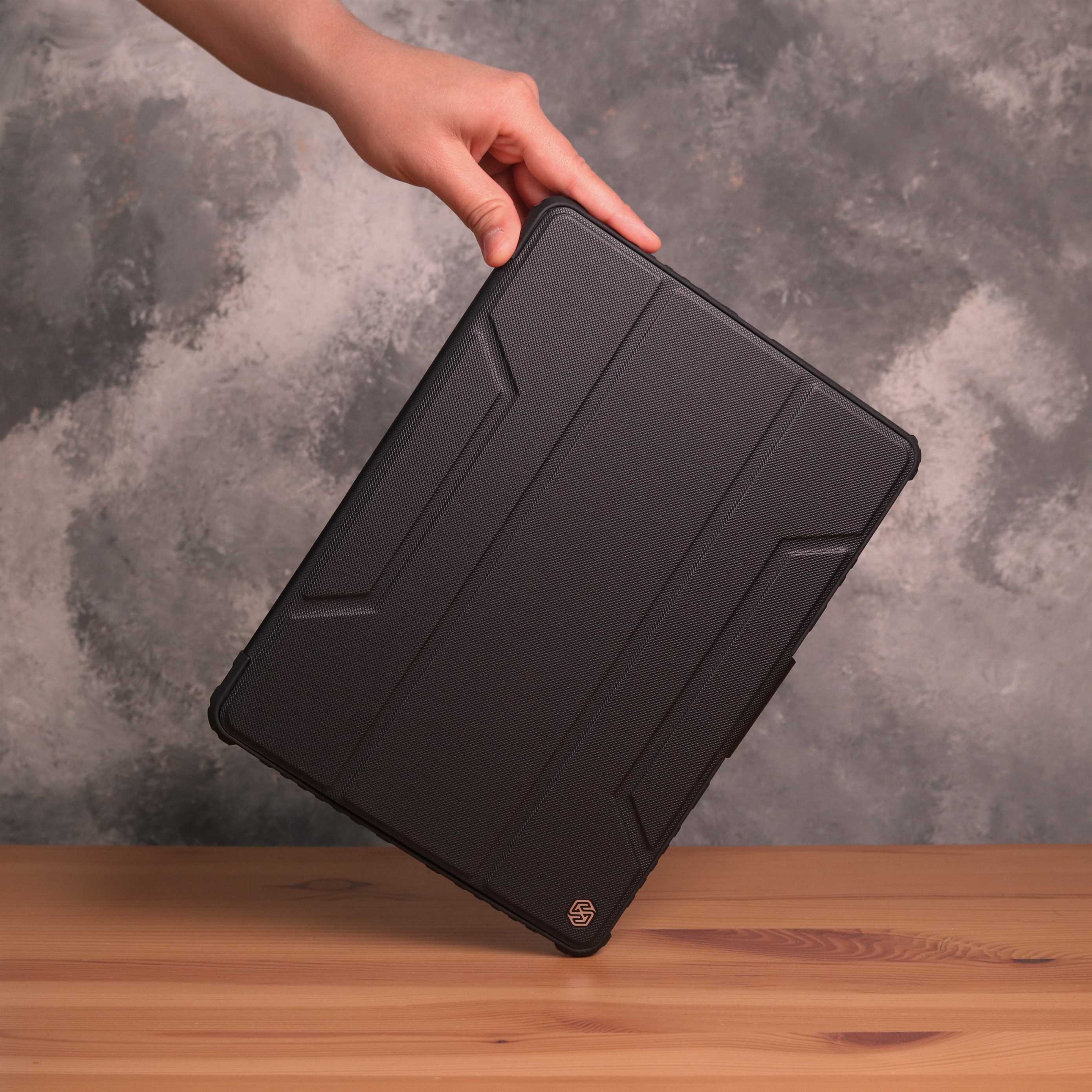 Nillkin iPad Case iPad Pro 12.9" - 2018/2020/2021/2022 - iPad Air 13" - 2024- Black - كفر ايباد حماية عالية - مع مكان للقلم - ووضعيتين للاستاند