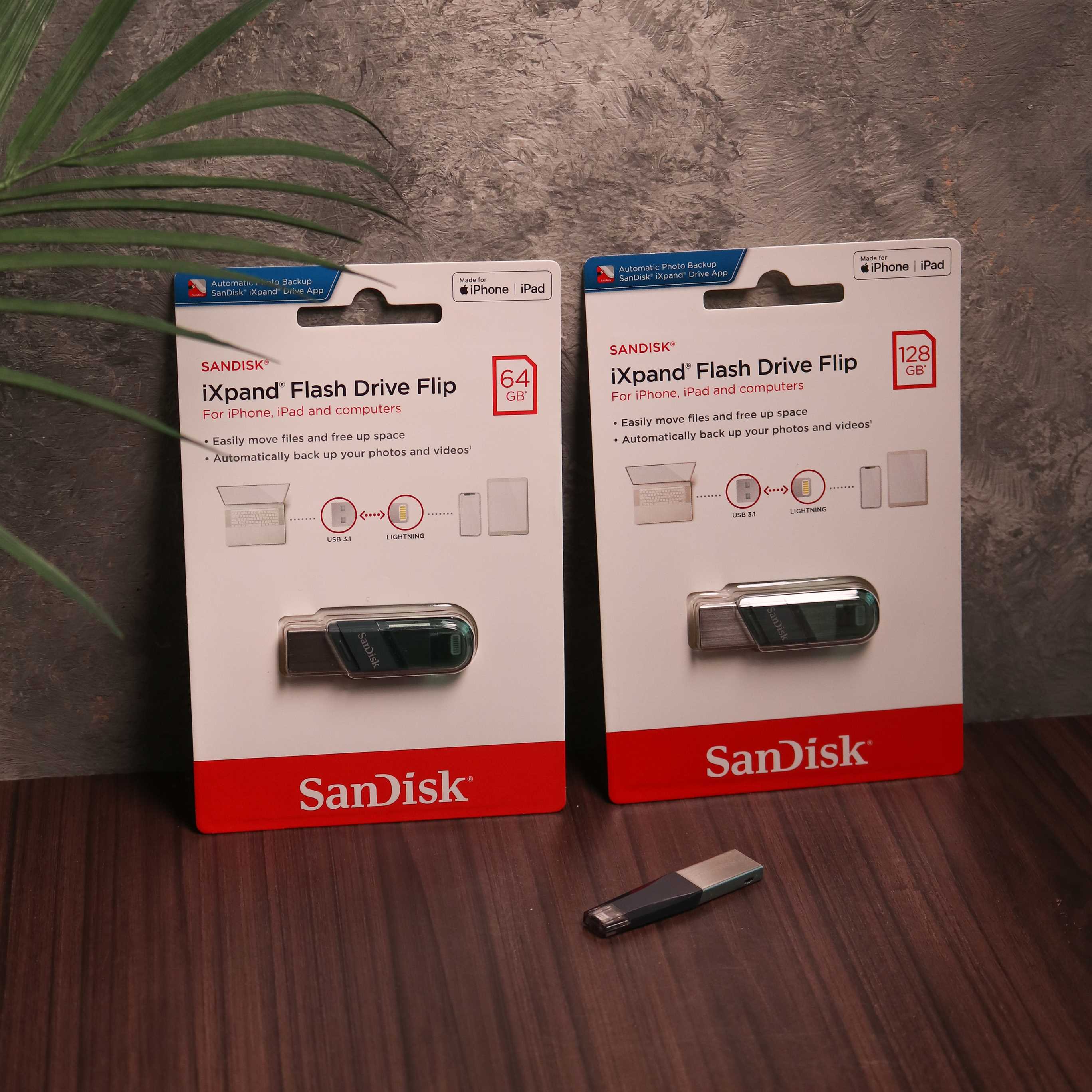 SanDisk iXpand Flash Drive for iPhone [H] - فلاش ميموري - سان ديسك - لجميع اجهزة الايفون القديمة - ماقبل ايفون ١٥