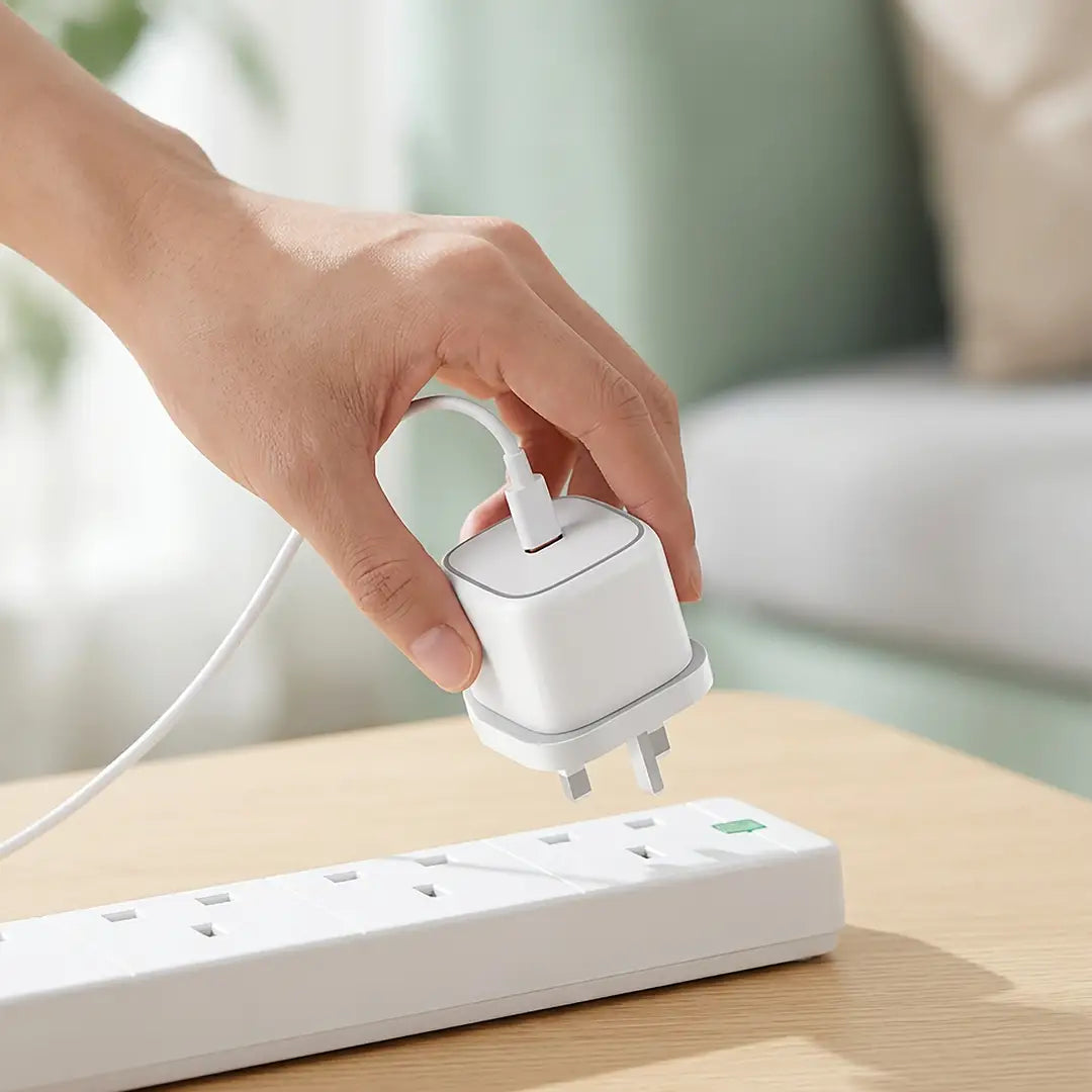 Porodo SnapLink 40W USB-C GaN Fast Charger with Built - in Smart Protection - White