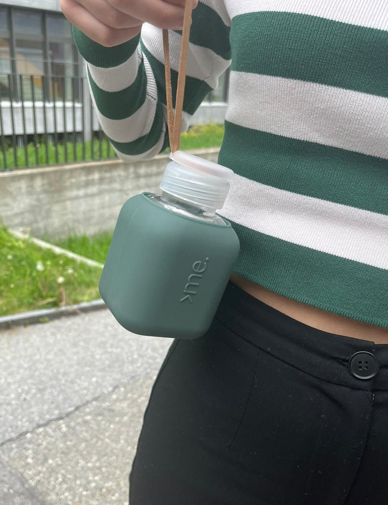 Squireme Y2 Glass Bottle with Silicone Sleeve 370 ml (Anthra) [C] - مطارة حافظه للحرارة والبرودة