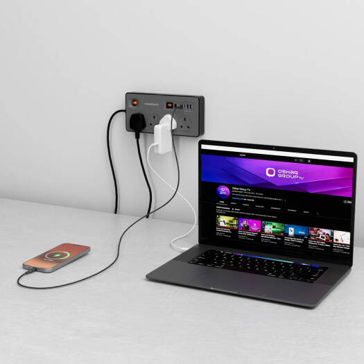 قطاع الطاقة Powerology 4AC 2990W - أسود