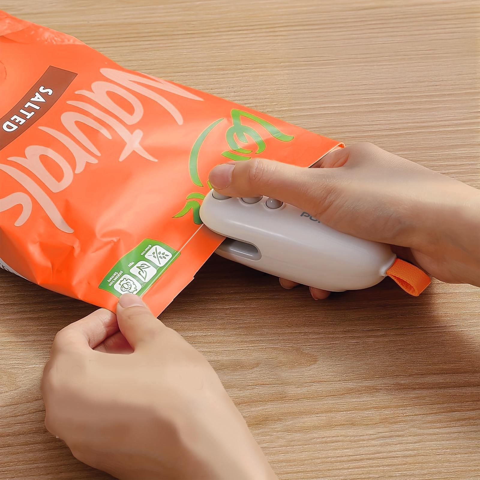 Porodo Lifestyle 2-In-1 Magnetic Mini Sealer & Cutter With Rechargeable Battery [O] -  جهاز بورودو لايف ستايل 2 في 1 المغناطيسي الصغير للإغلاق والقطع مع بطارية قابلة للشحن - كفالة 24 شهر