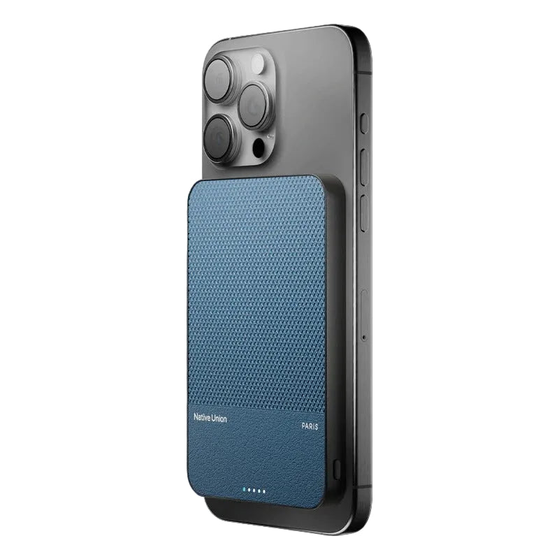 Native Union (Re)Classic Power Bank 5000mAh Qi2 - Navy [V] - بطارية متنقلة - ماغ سيف - قوه 15 واط - متوافقة مع ابل ايربودز - سعة 5000 ملي امبير - كفالة 12 شهر