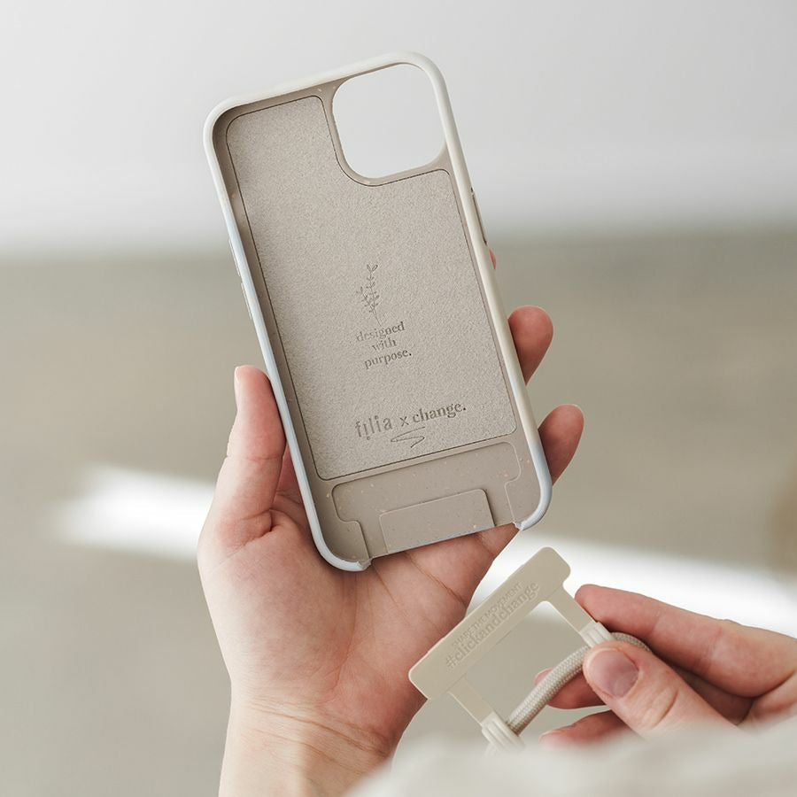 Woodcessories iPhone 14 Change Case - أزرق بيج [V] - كفر حماية عالية - مع خيط علاقة